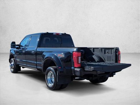 Used 2021 Ford F350 Platinum image 9