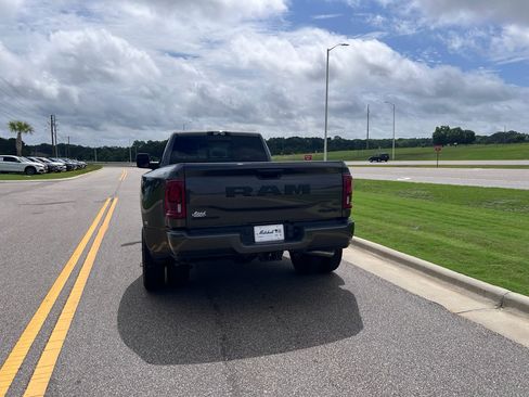 New 2026 RAM 3500 Big Horn AWD/4WD image 7