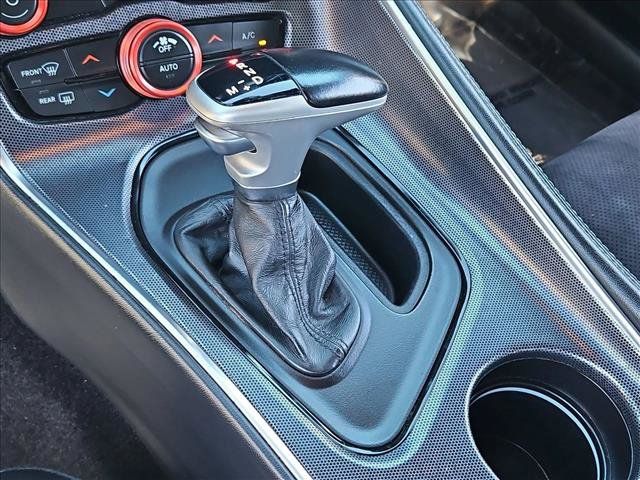 Used 2018 Dodge Challenger R/T Scat Pack w/ Leather Interior Group RWD image 12