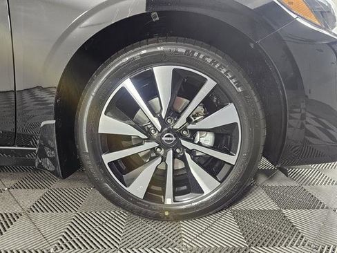 New 2025 Nissan Sentra SV w/ SV Premium Package image 12