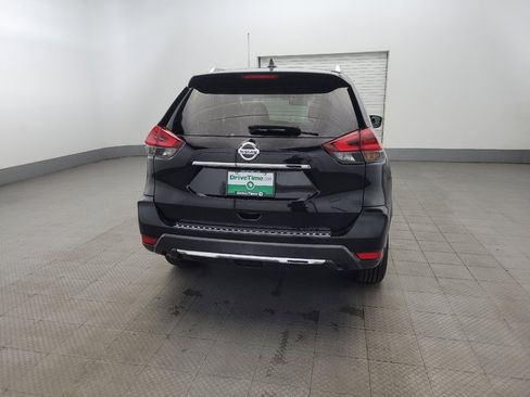 Used 2018 Nissan Rogue SV image 7