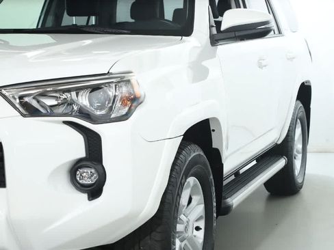 Certified 2023 Toyota 4Runner SR5 Premium w/ Moonroof Package AWD/4WD image 4
