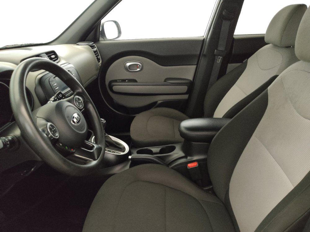 Used 2019 Kia Soul FWD image 17