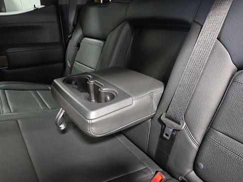 Used 2022 GMC Sierra 1500 Denali w/ Denali Premium Package AWD/4WD image 37