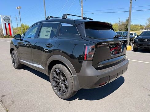 New 2026 Nissan Kicks SR w/ Cold Weather Package AWD/4WD image 7