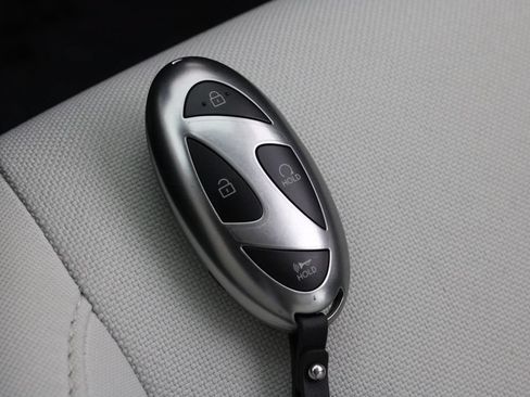 Certified 2026 Hyundai Santa Fe SE FWD image 31