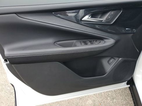 New 2025 Chevrolet Blazer EV LT image 17