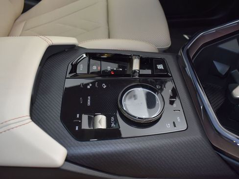 Certified 2025 BMW X3 xDrive30i image 27