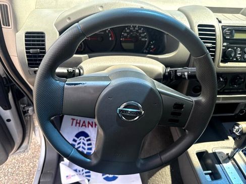 Used 2006 Nissan Frontier XE w/ (G01) XE Preferred Pkg image 12