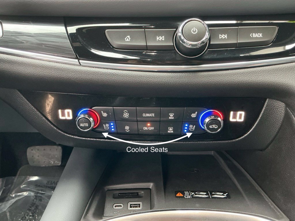 Used 2023 Buick Enclave Premium AWD/4WD image 15