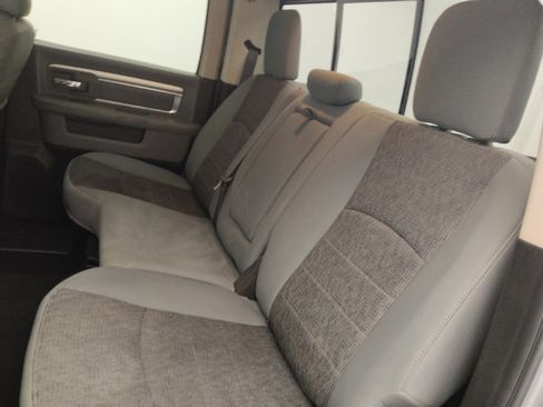 Used 2019 RAM 1500 Big Horn AWD/4WD image 18