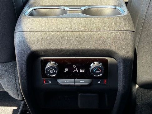 New 2026 Chevrolet Traverse RS w/ LPO, Floor Liner Package AWD/4WD image 38