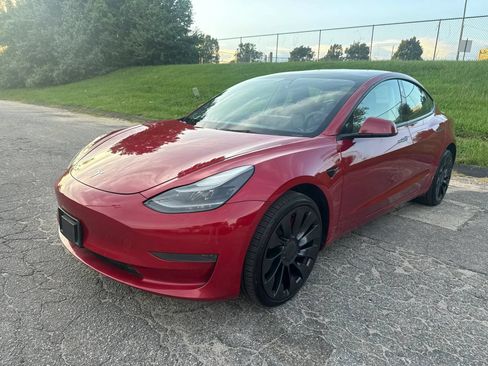 Used 2022 Tesla Model 3 RWD image 1