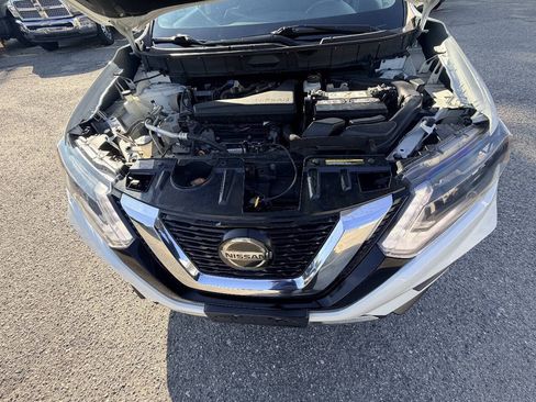 Used 2019 Nissan Rogue SV AWD/4WD image 25