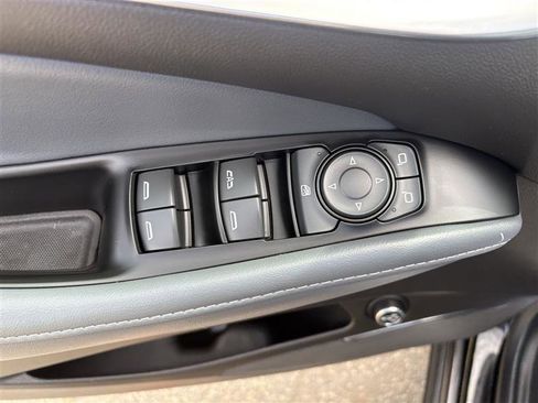 Used 2023 Buick Enclave Essence w/ Experience Buick Package AWD/4WD image 9