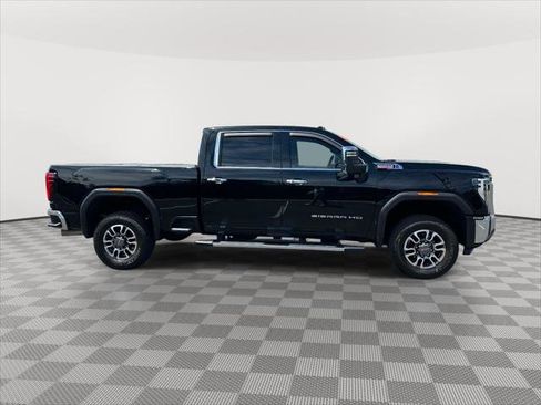 Used 2024 GMC Sierra 3500 SLT w/ SLT Convenience Package AWD/4WD image 2