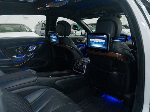 Used 2016 Mercedes-Benz Maybach S 600 image 39