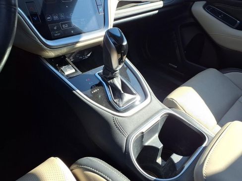 Used 2020 Subaru Outback Limited image 6