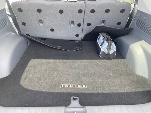 Certified 2024 Hyundai Ioniq 5 SEL RWD image 11