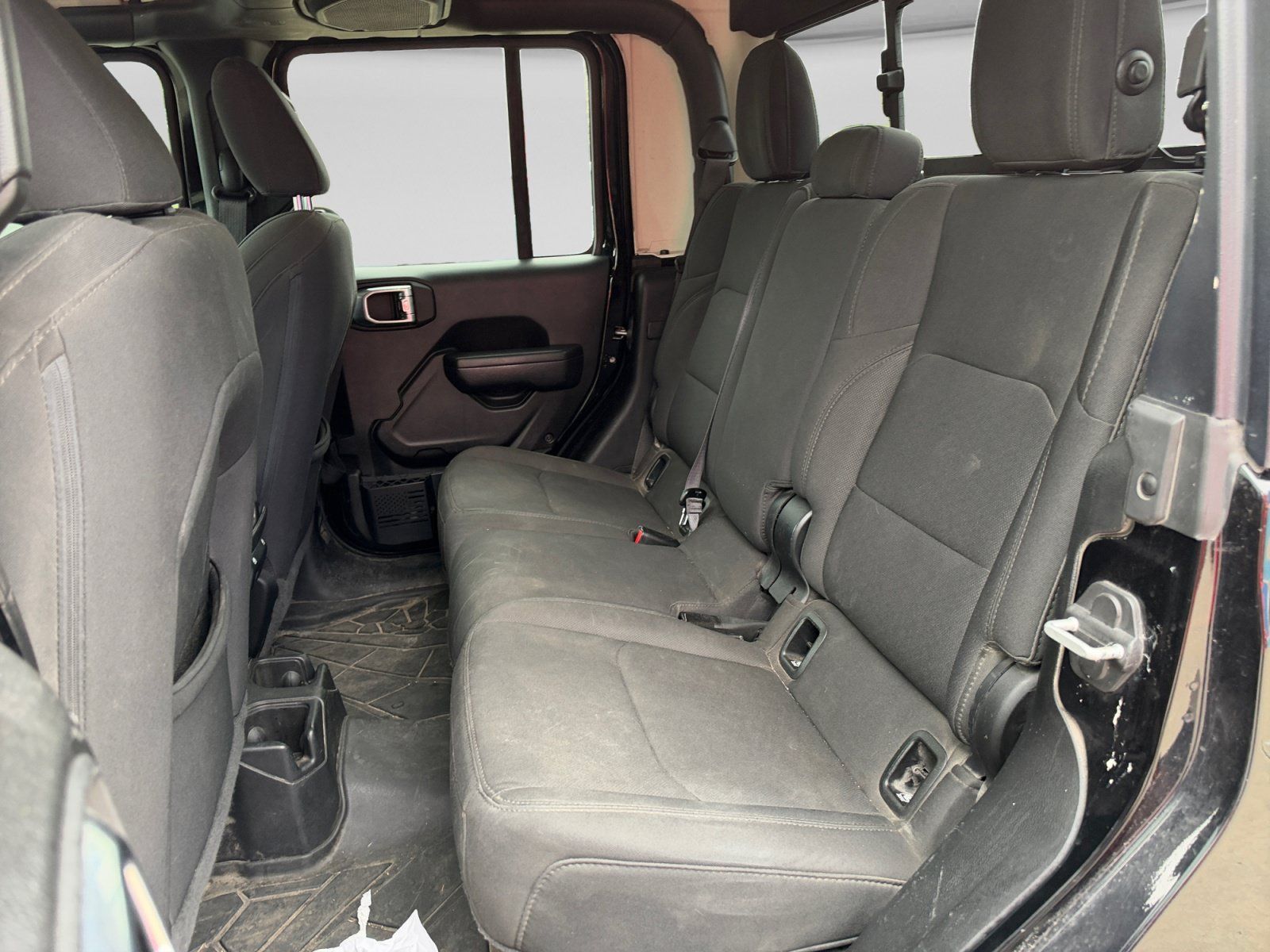 Used 2023 Jeep Gladiator Sport AWD/4WD image 10