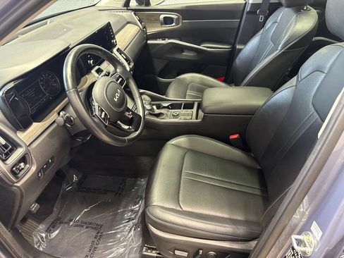 Used 2022 Kia Sorento S w/ Panoramic Sunroof Package AWD/4WD image 12