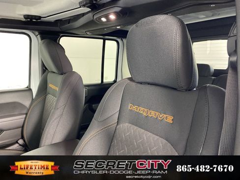 New 2026 Jeep Gladiator Mojave image 10