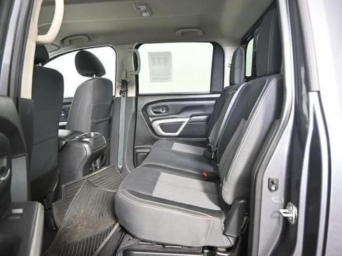 Used 2021 Nissan Titan SV w/ SV Convenience Package AWD/4WD image 17