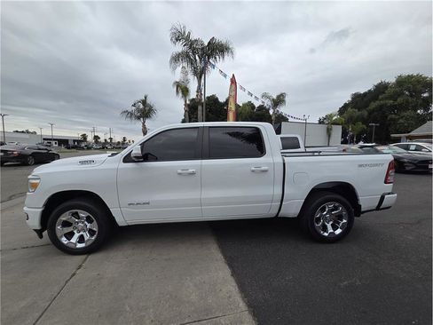 Used 2022 RAM 1500 Big Horn AWD/4WD image 8