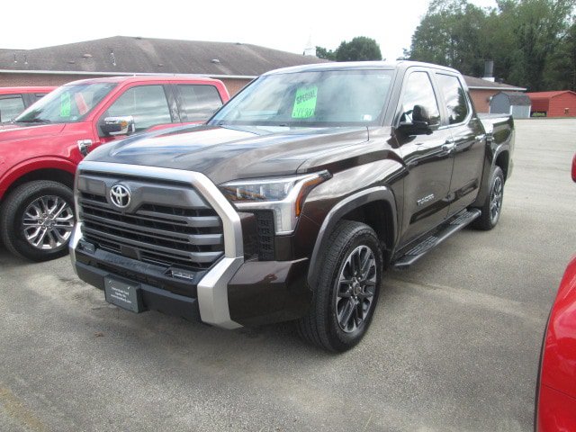 Used 2024 Toyota Tundra Limited AWD/4WD image 4