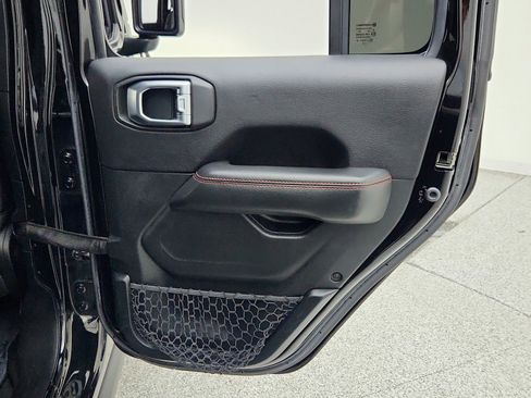 Used 2020 Jeep Gladiator Rubicon AWD/4WD image 32