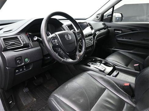 Used 2018 Honda Pilot Elite image 18