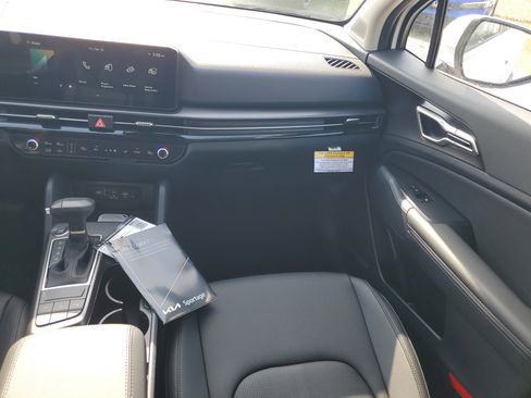 New 2026 Kia Sportage EX image 33