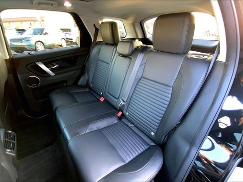 Used 2024 Land Rover Discovery Sport S image 20