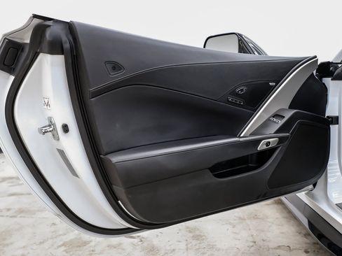 Used 2017 Chevrolet Corvette Z06 image 39