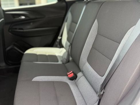 Used 2023 Chevrolet TrailBlazer LS FWD image 14