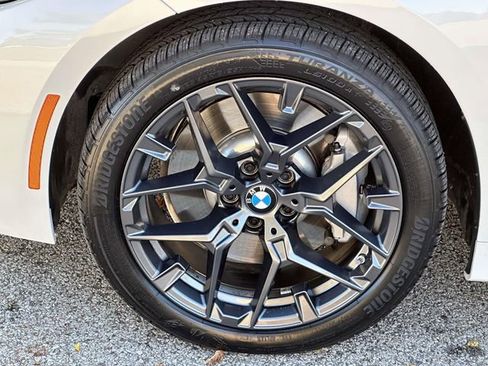 Certified 2025 BMW 330i xDrive Sedan w/ Convenience Package image 14