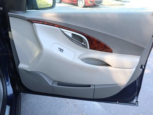 Used 2010 Buick LaCrosse CX FWD image 13