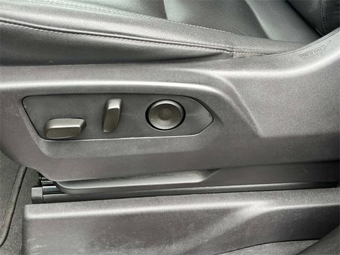 Used 2024 GMC Sierra 1500 SLT image 28