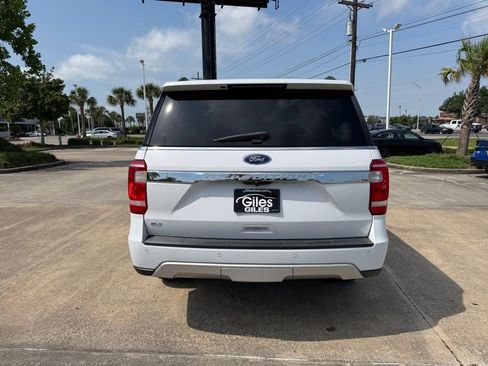 Used 2021 Ford Expedition XLT RWD image 4