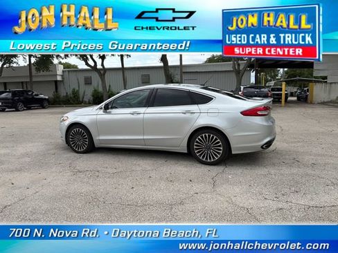 Used 2017 Ford Fusion Titanium FWD image 6