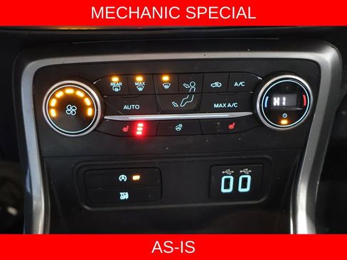 Used 2018 Ford EcoSport SE w/ SE Convenience Package image 27