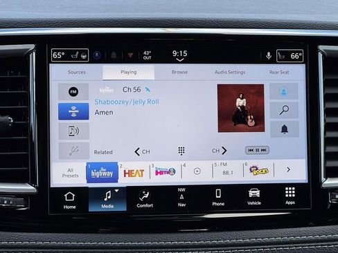 New 2026 Chrysler Pacifica Select image 3