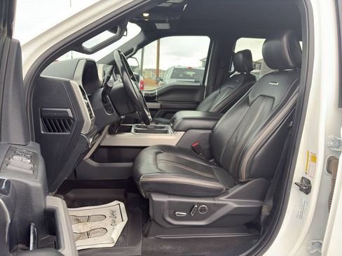 Used 2022 Ford F350 Platinum image 21