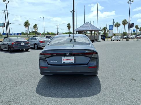 Used 2023 Honda Accord EX image 7