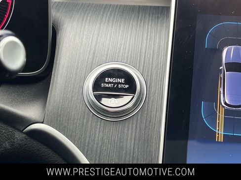 Used 2024 Mercedes-Benz GLC 43 AMG 4MATIC image 27