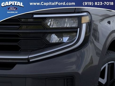 New 2026 Ford Expedition Platinum w/ Platinum Ultimate Package AWD/4WD image 18