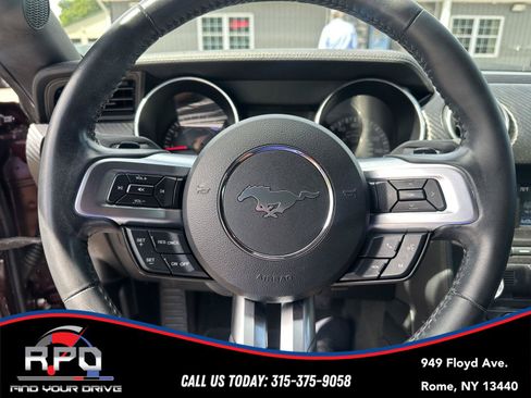 Used 2018 Ford Mustang Coupe RWD image 17