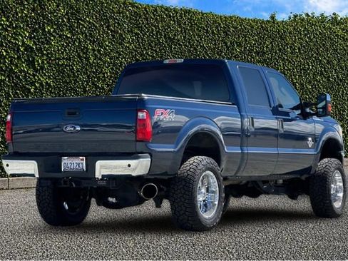 Used 2015 Ford F250 XLT w/ XLT Premium Package AWD/4WD image 4