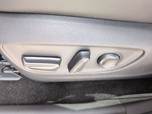 Used 2025 Toyota RAV4 XLE Premium FWD image 20