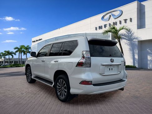 Used 2023 Lexus GX 460 Luxury w/ Accessory Package AWD/4WD image 5
